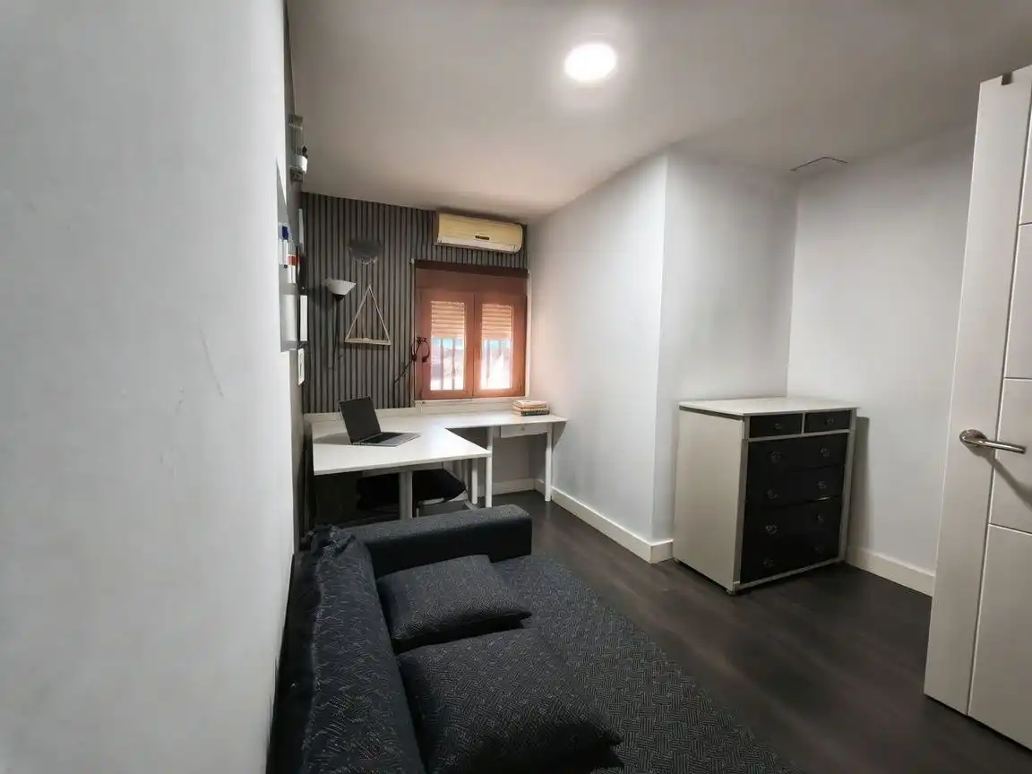 Houses for sale in Cedillo del Condado  with Air Conditioner, Heating and Private garden