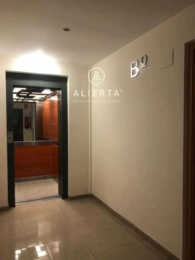 Piso de alquiler en Zaragoza con Calefacción
