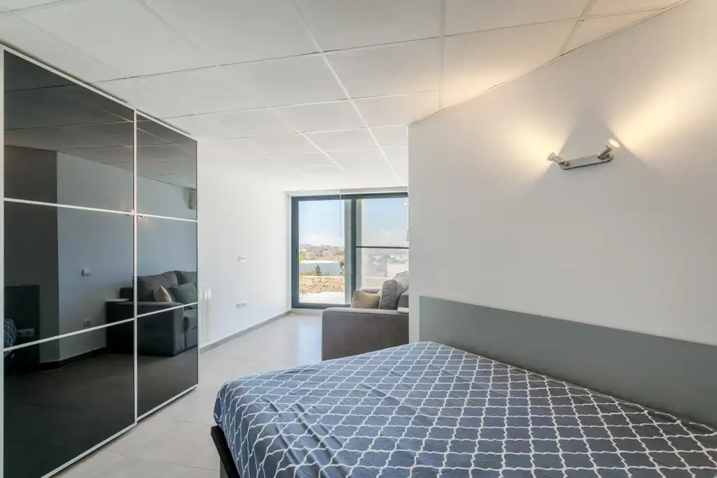 Bedroom of Houses for sale in El Campello  with Air Conditioner, Private garden and Swimming Pool