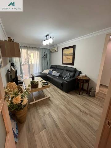 Piso en Venta en Girón - Las Delicias