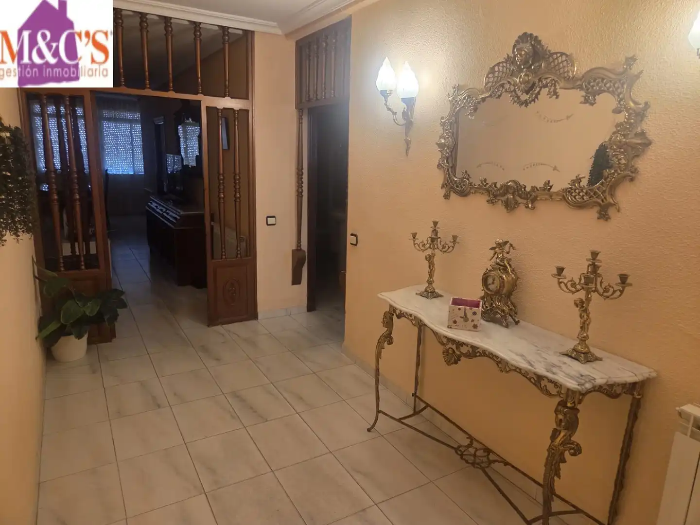 Flat for sale in PAU 2-600