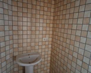 Bathroom of Single-family semi-detached for sale in Elda