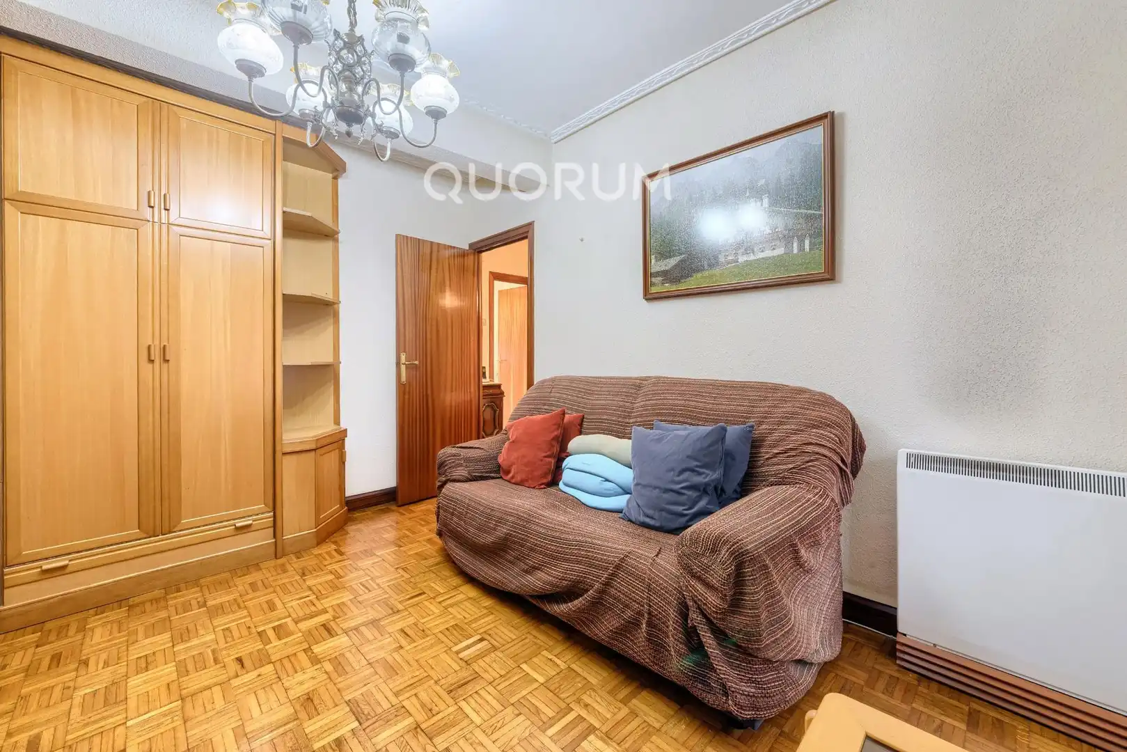 Habitación de Piso en venta en Basauri  con Calefacción, Trastero y Amueblado