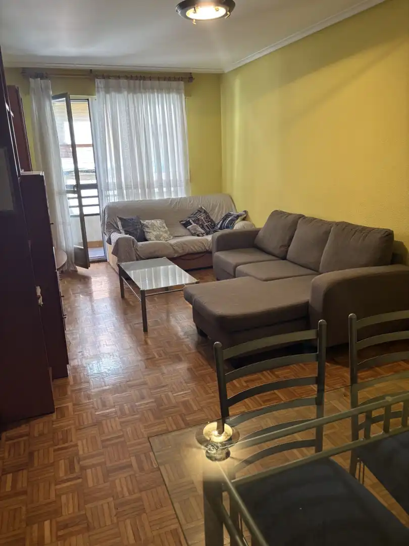 Living room of Flat for rent in  Logroño  with Heating, Parquet flooring and Terrace
