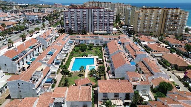 Casa adosada en Venta en Centro Internacional