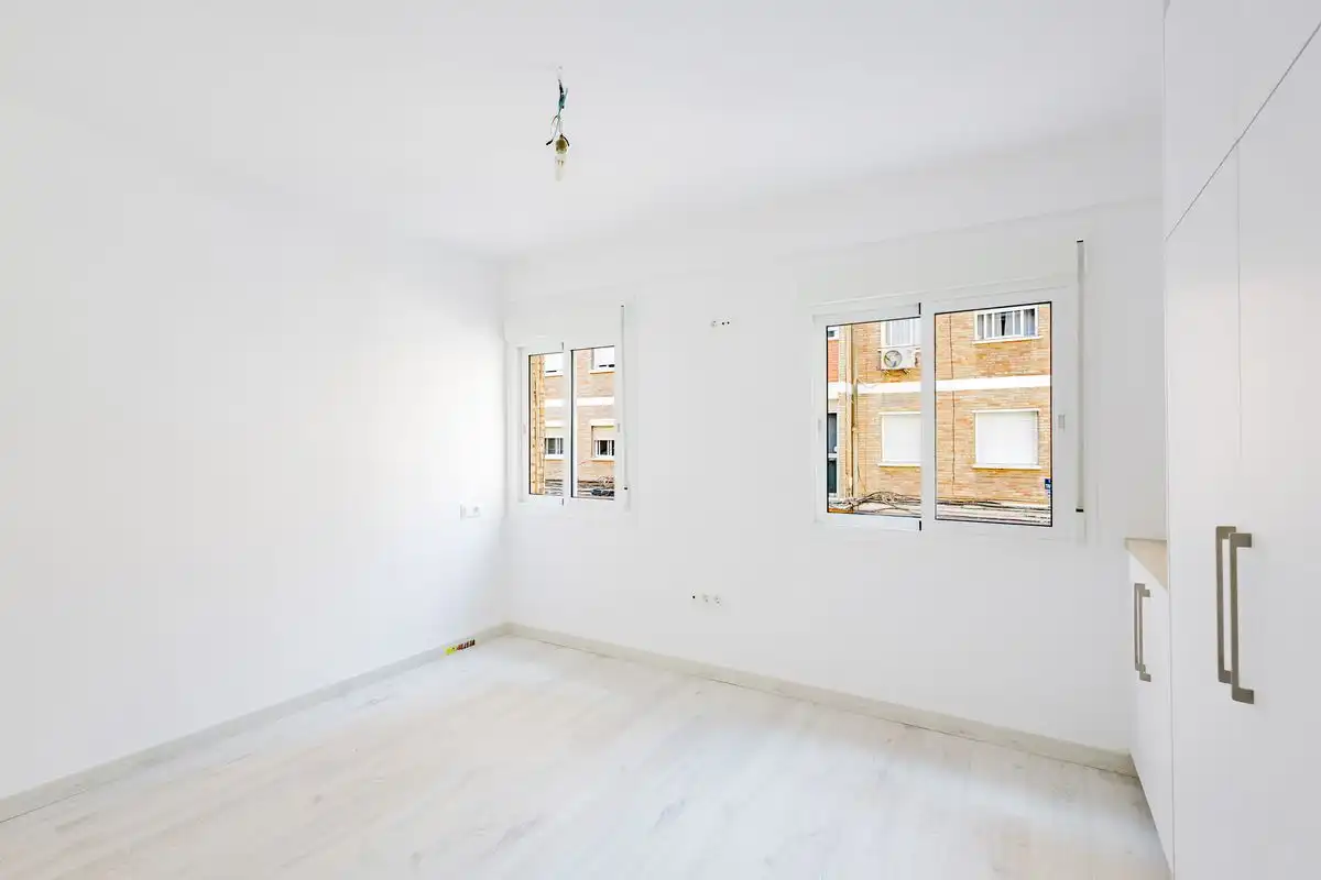 Habitación de Piso en venta en Málaga con Calefacción, Terraza y Balcón