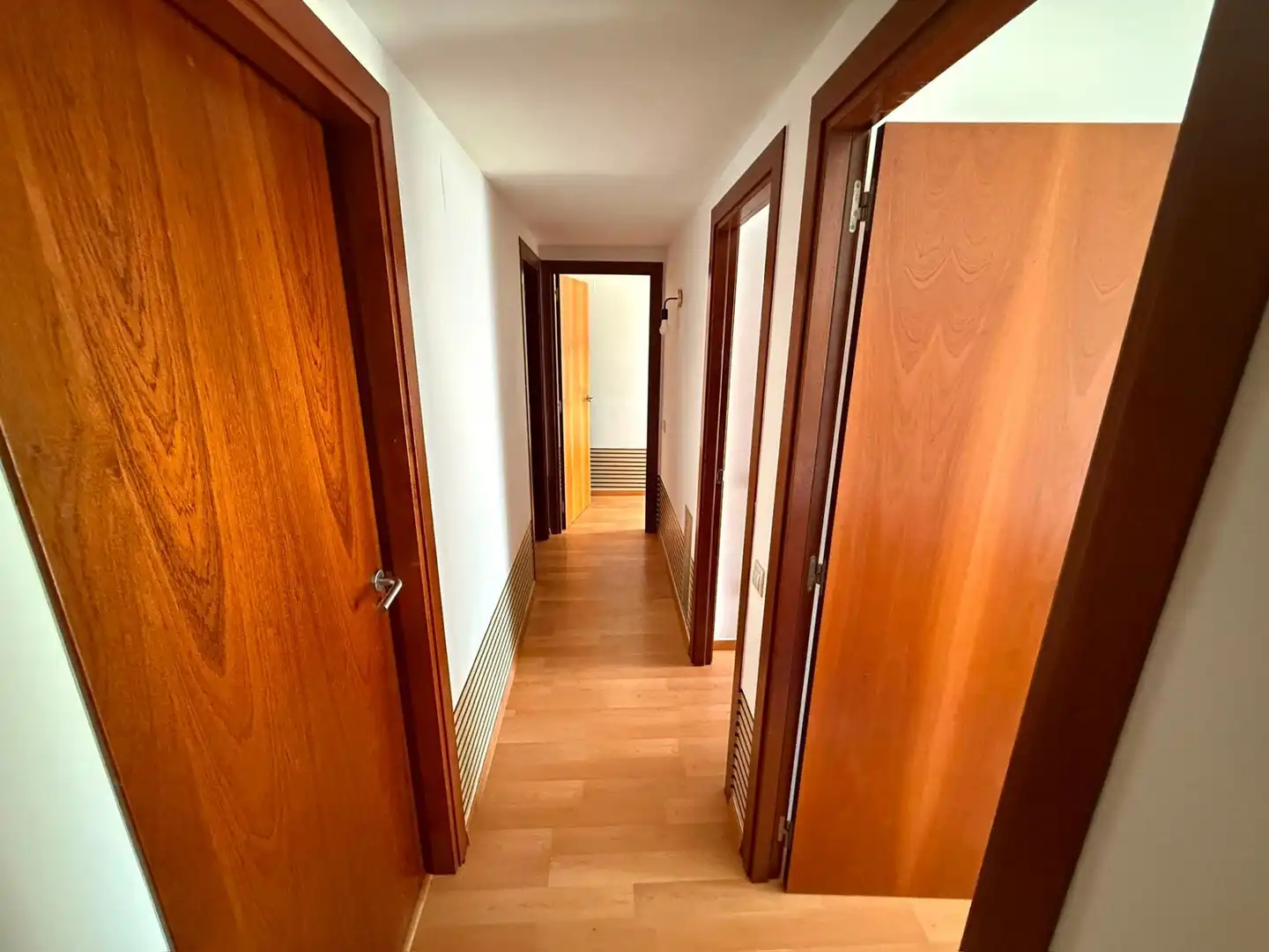 Piso en venta en Bàscara con Aire acondicionado y Calefacción