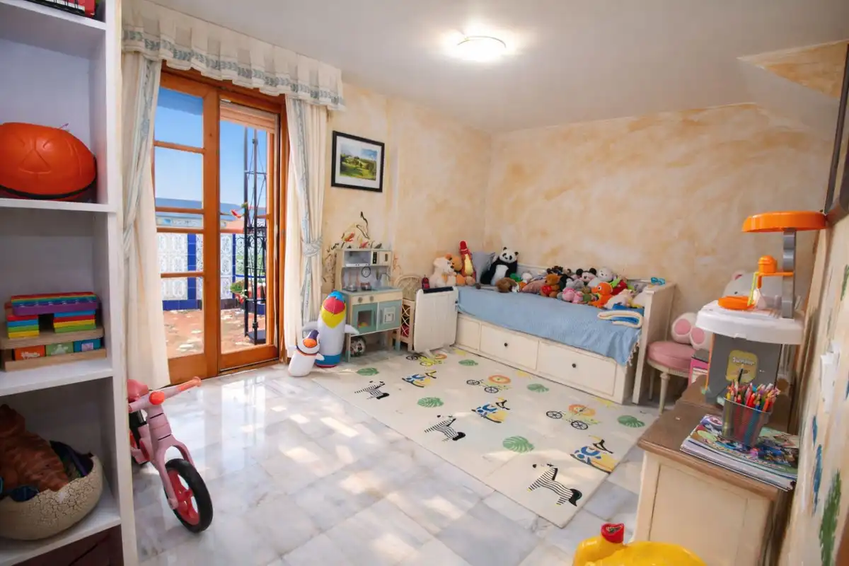 Habitación de Casa adosada en venta en Mijas con Calefacción, Terraza y Piscina