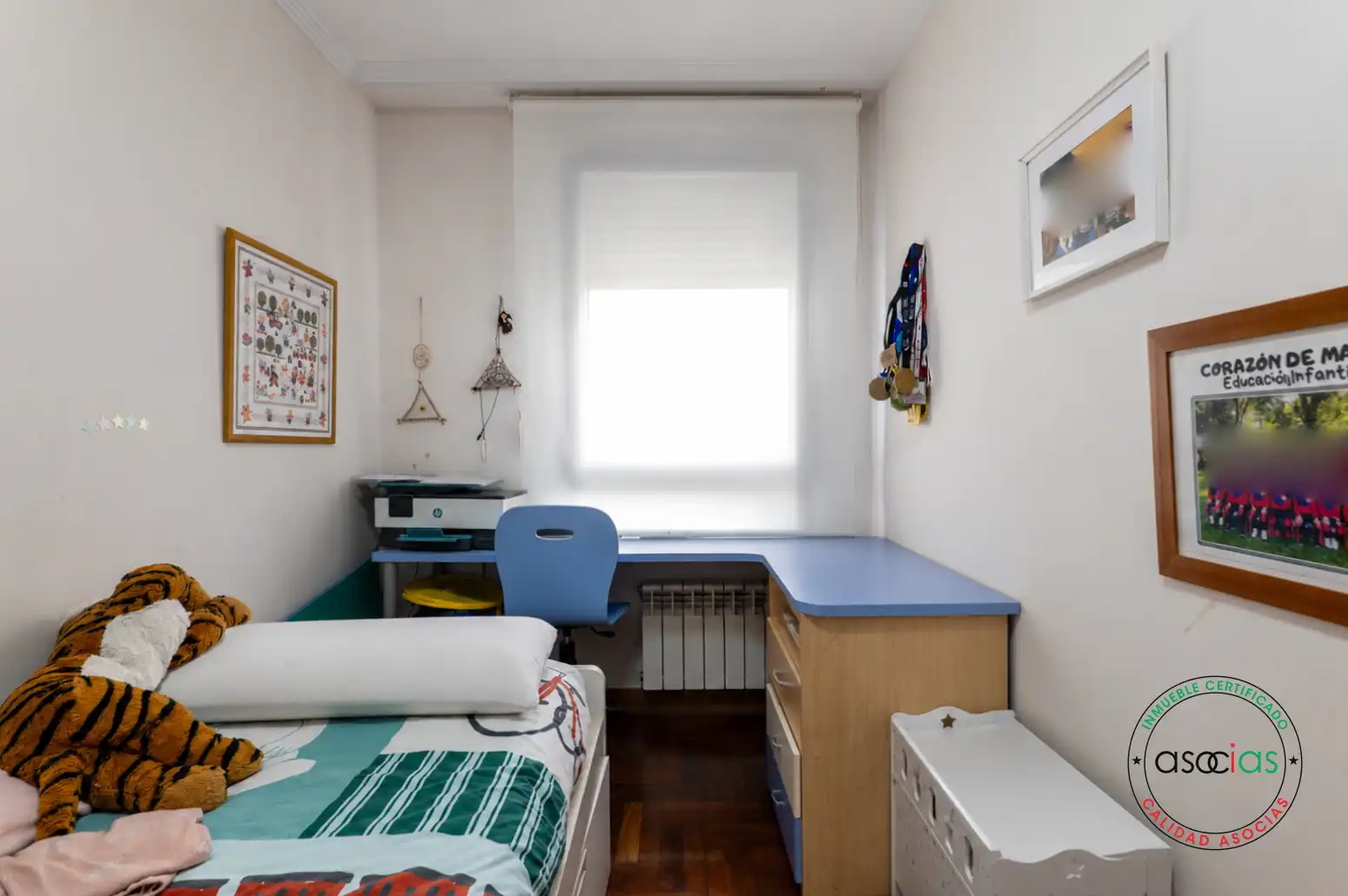 Habitación de Piso en venta en Gijón  con Calefacción, Parquet y Terraza