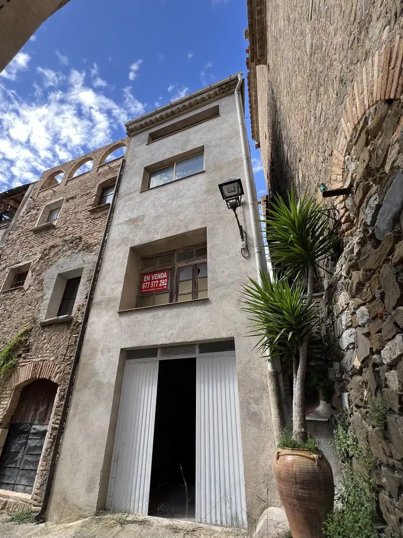 Houses for sale in Plaça de l'Església, 2, Gratallops
