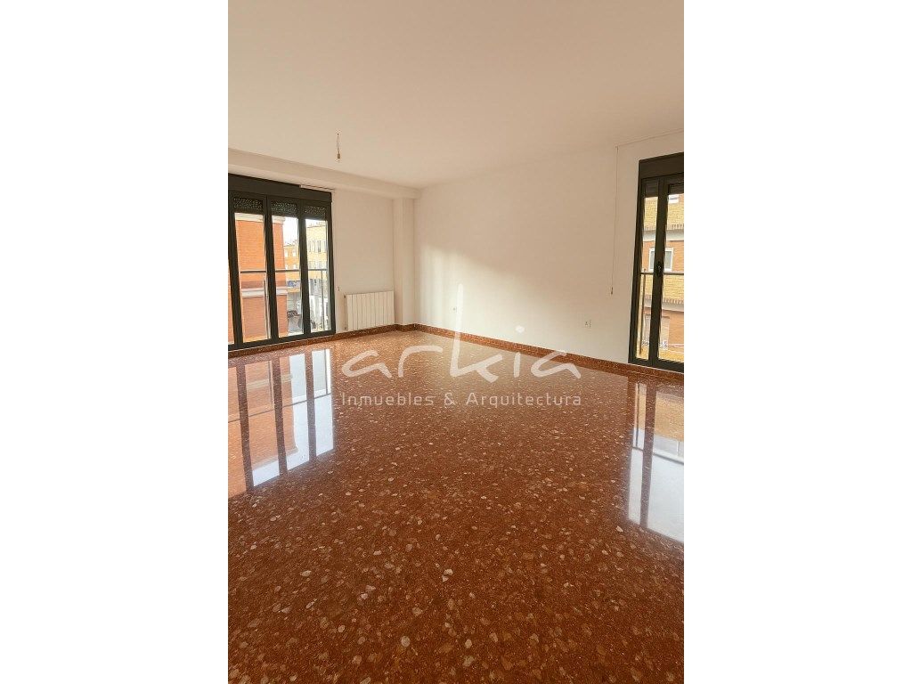 Exterior view of Flat for sale in Aldaia  with Balcony