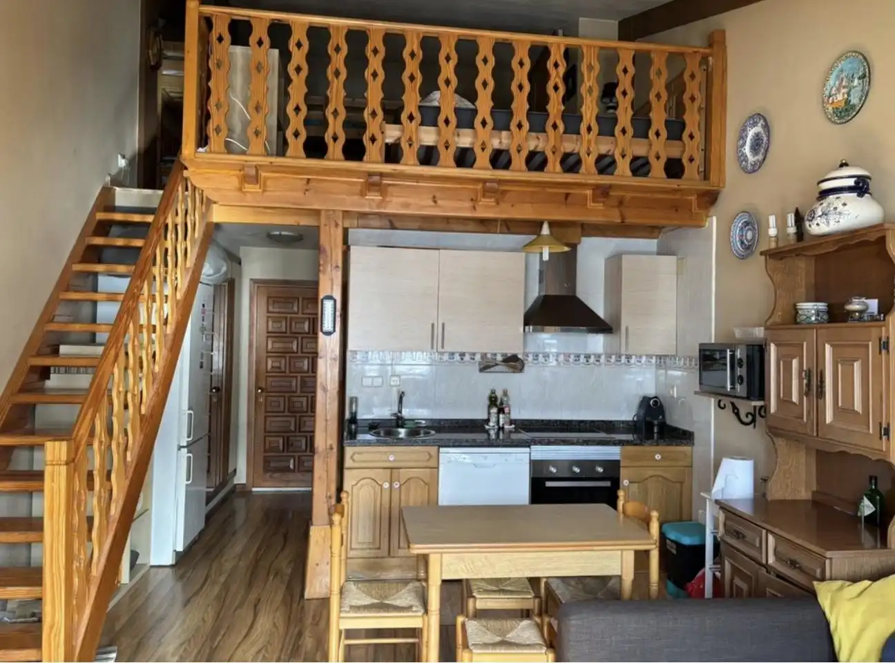 Cocina de Dúplex en venta en Puebla de Lillo con Calefacción, Trastero y Amueblado