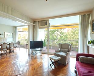 Living room of Flat for sale in  Barcelona Capital  with Air Conditioner, Heating and Terrace