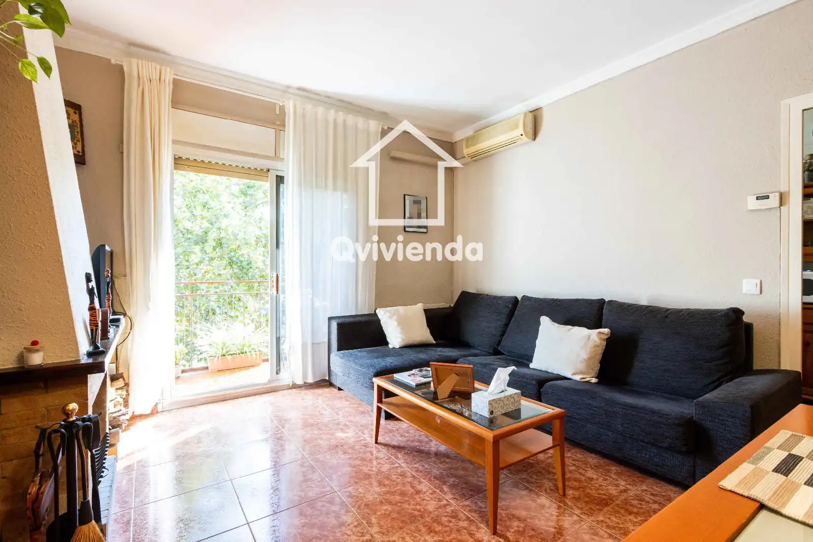 Living room of Flat for sale in Sabadell  with Air Conditioner, Heating and Terrace