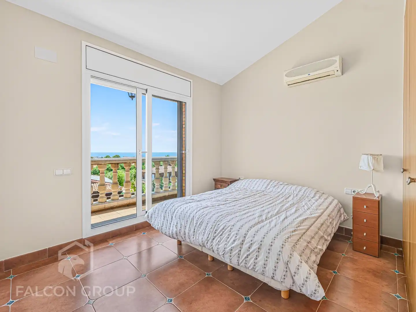 Habitación de Casa o chalet en venta en Calafell con Aire acondicionado, Calefacción y Jardín privado