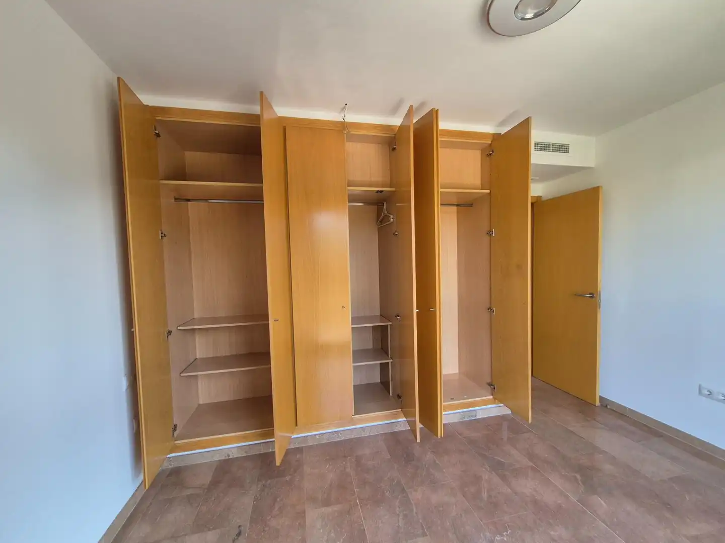 Bedroom of Flat for sale in Aldaia  with Air Conditioner, Private garden and Storage room