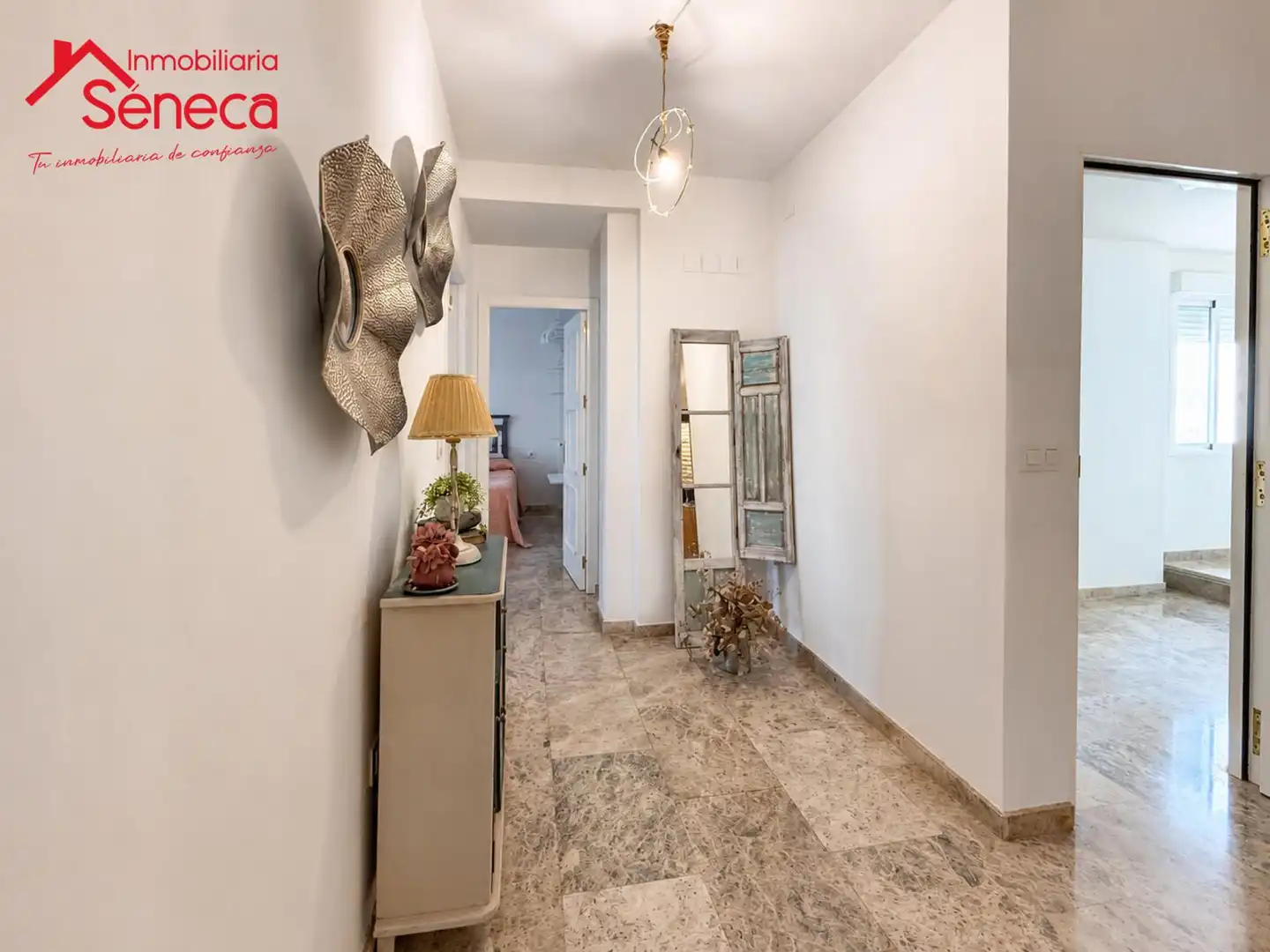 Wohnung zum Verkauf in Córdoba mit Klimaanlage, Heizung und Terrasse
