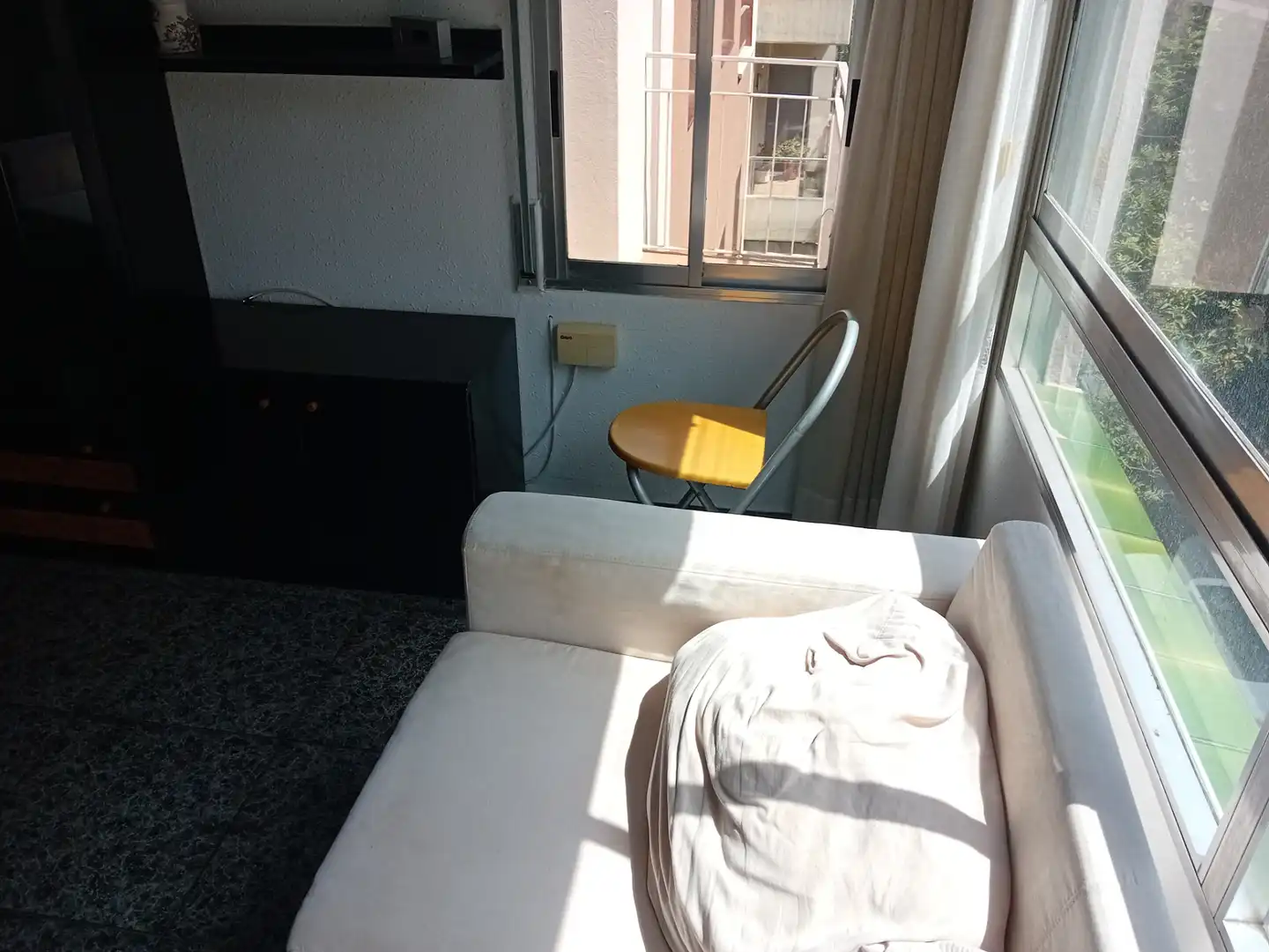 Living room of Flat for sale in Girona  with Air Conditioner, Heating and Terrace