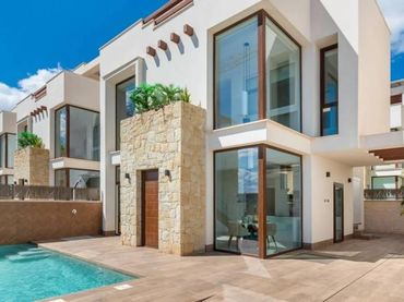 Villa avec piscine à vendre à Ciudad Quesada