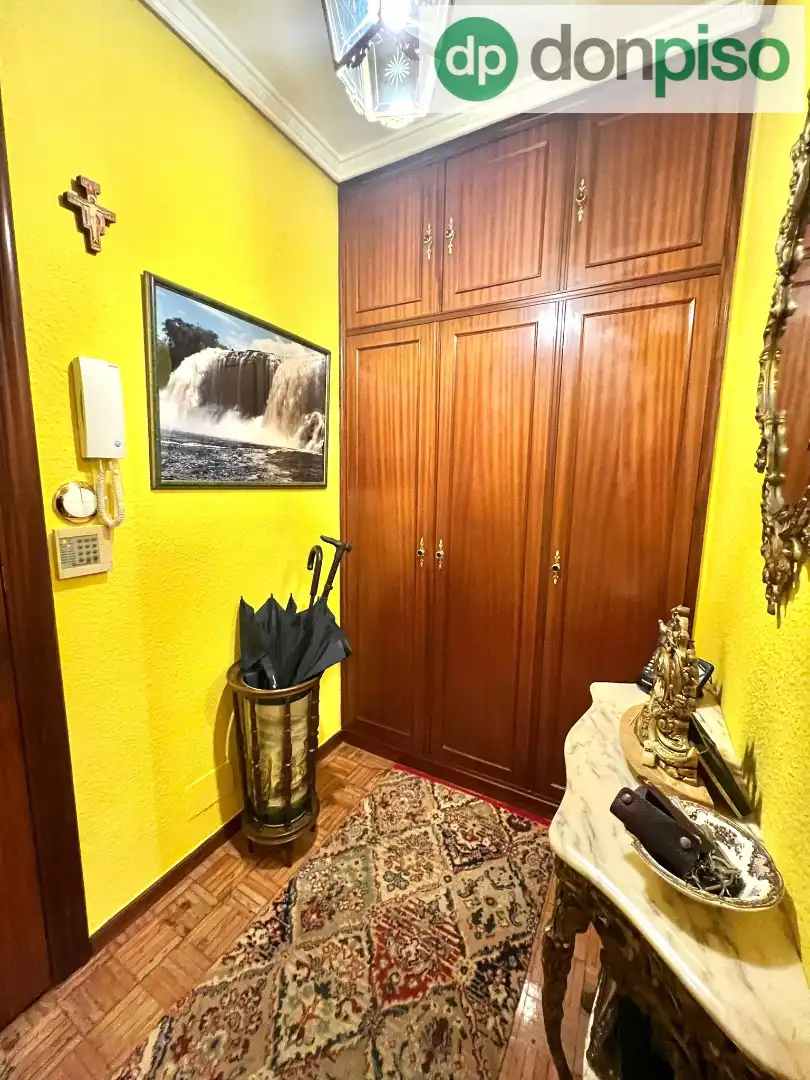Wohnung zum Verkauf in Santander mit Möbliert und Balkon