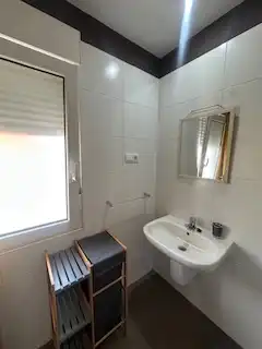 Badezimmer von Wohnungen zur Miete in León Capital  mit Heizung, Parkett und Möbliert