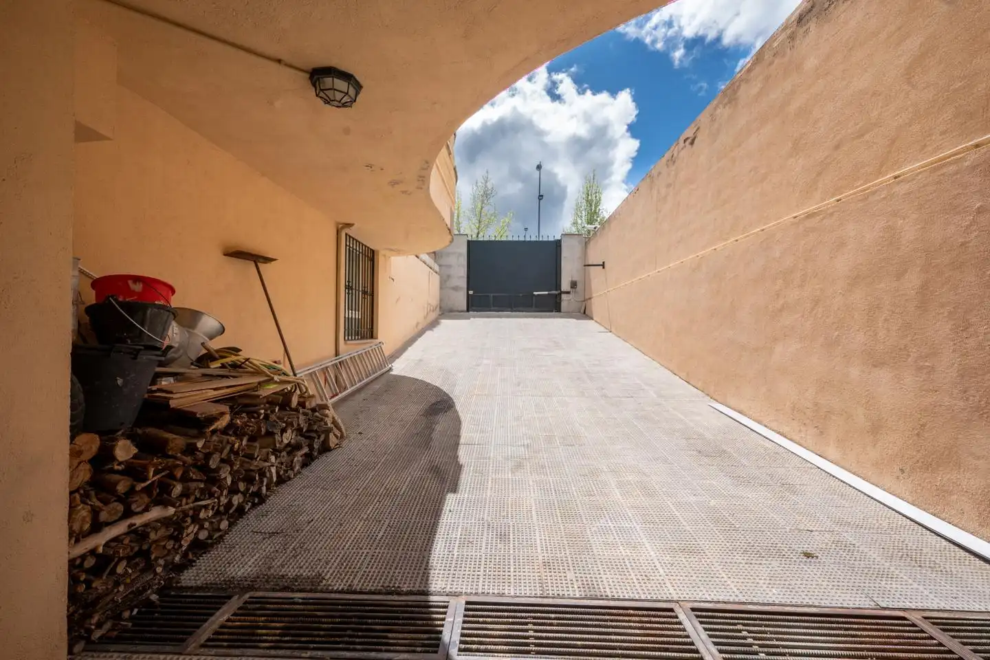 Terrassa de Casa o xalet en venda en Ávila amb Calefacció, Jardí privat i Terrassa