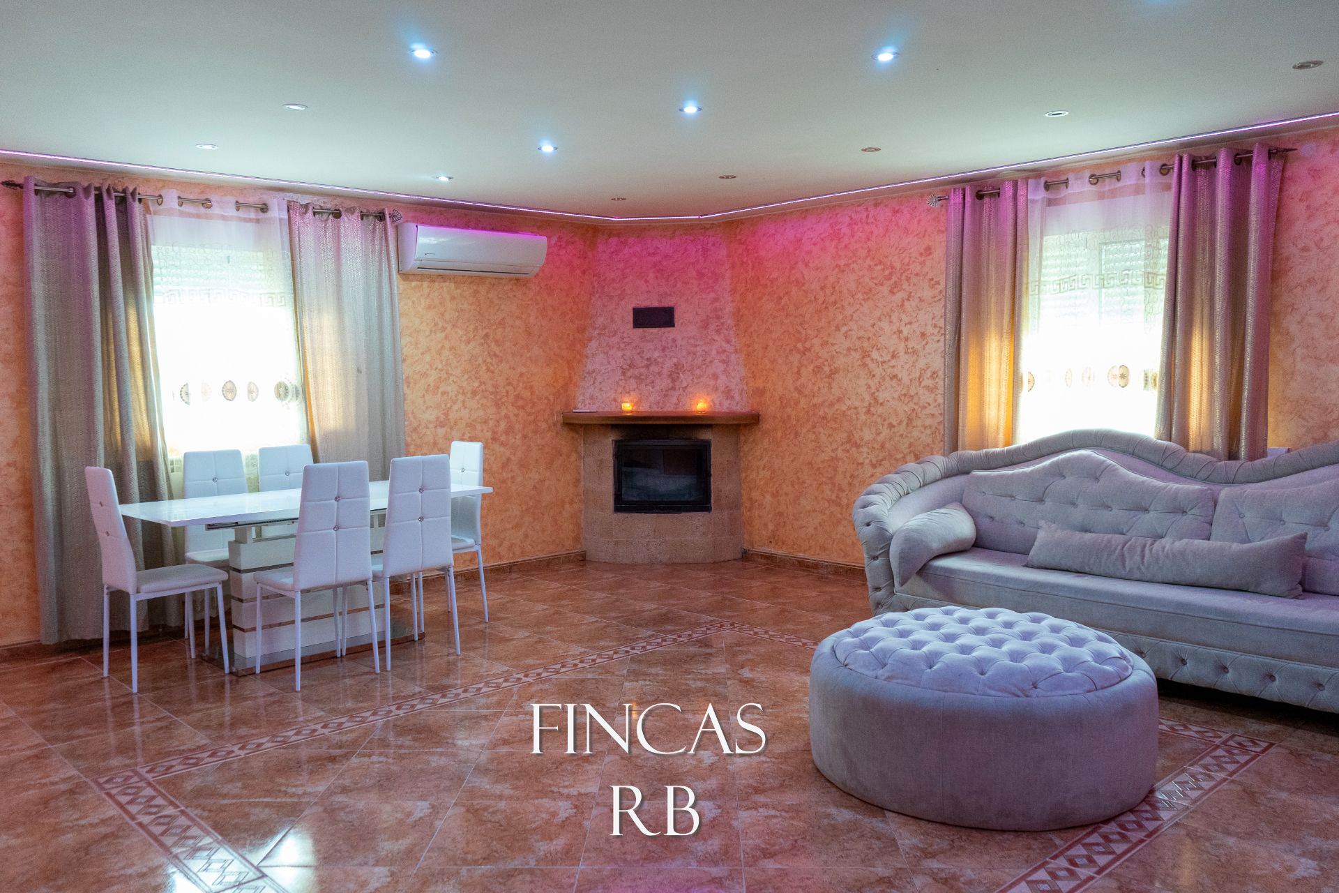 Living room of Country house for sale in  Zaragoza Capital  with Air Conditioner, Heating and Private garden