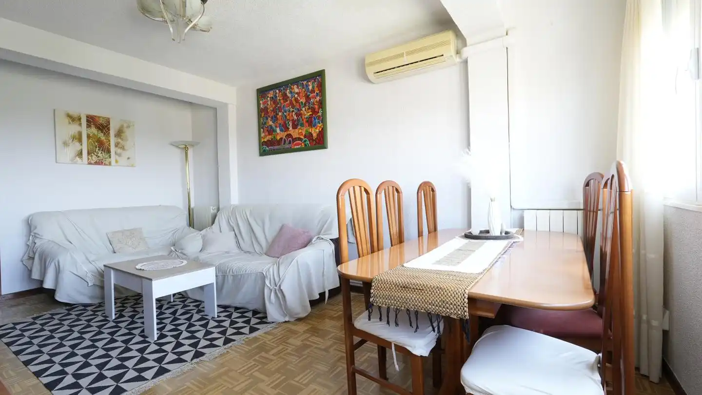 Living room of Flat for sale in Madrid  with Air Conditioner, Heating and Terrace