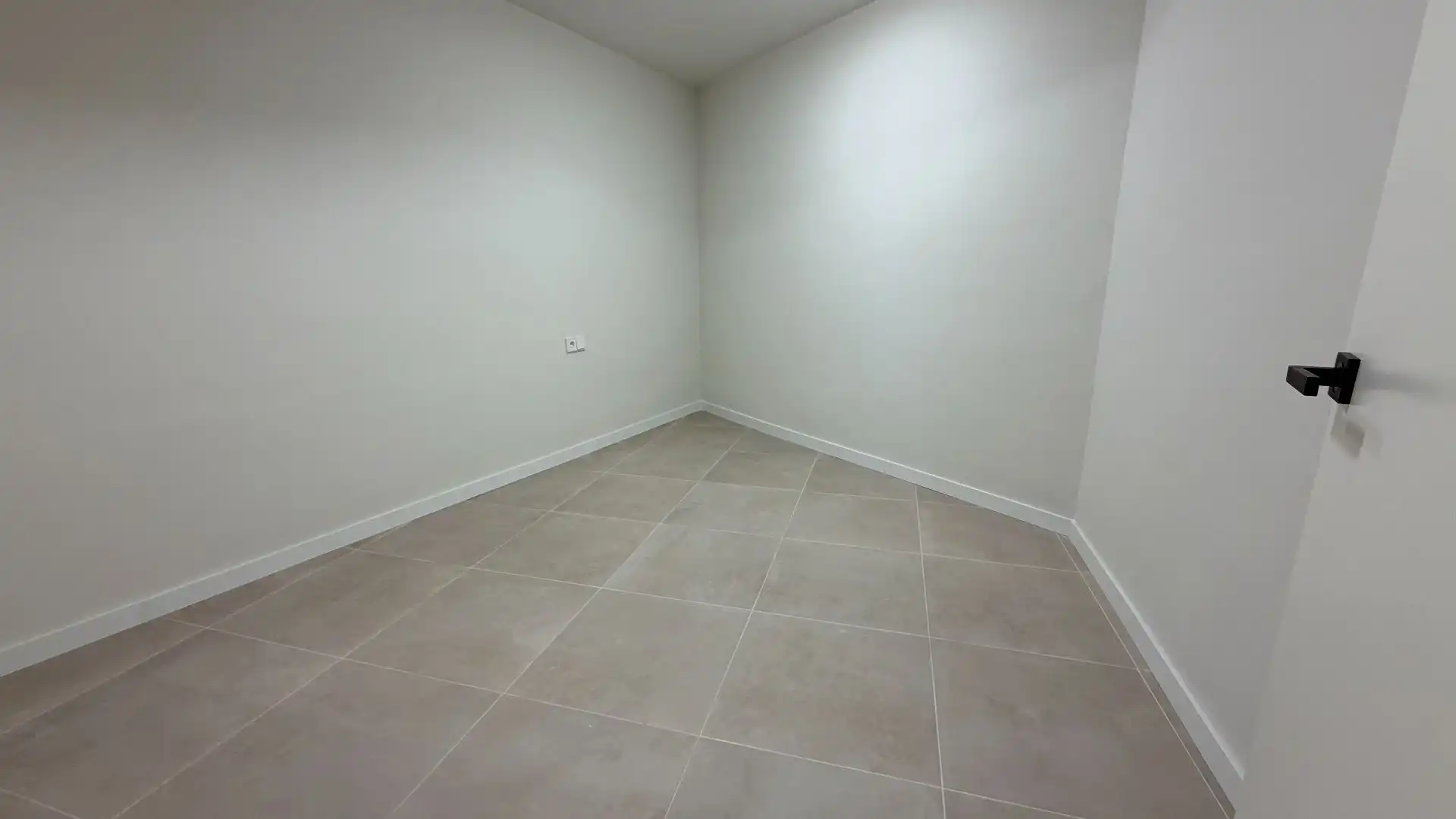 Flat for rent in Tortosa  with Air Conditioner, Heating and Furnished
