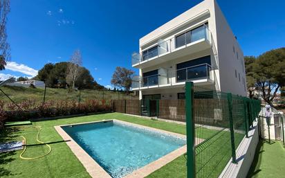 Swimming pool of Flat for sale in Palamós  with Air Conditioner, Heating and Terrace