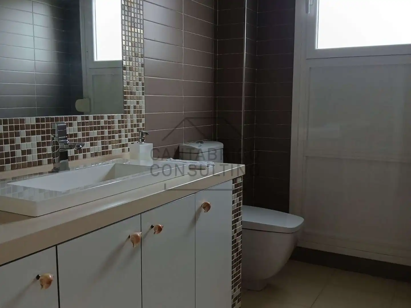 Bathroom of Houses for sale in Navia  with Heating, Parquet flooring and Terrace