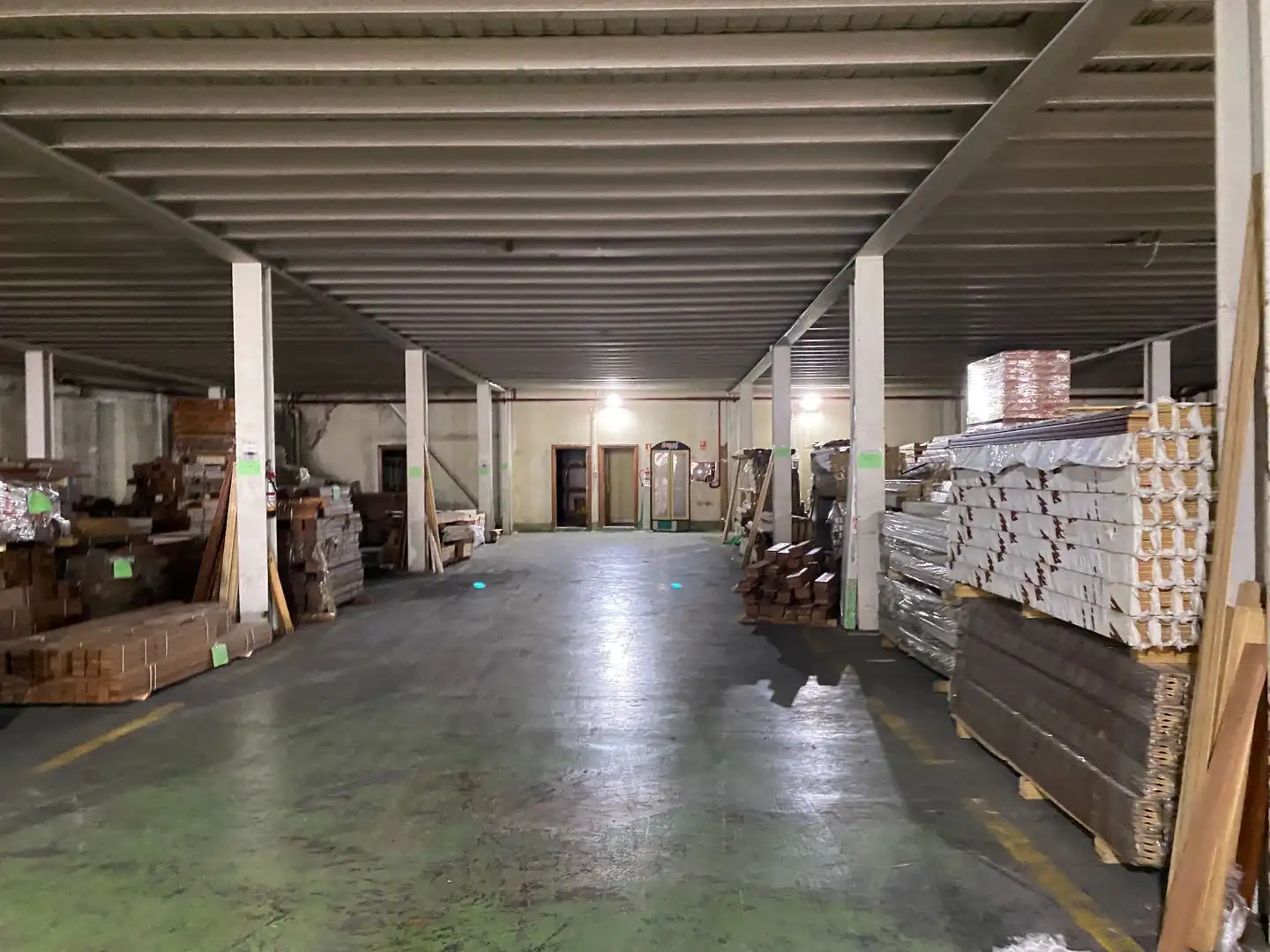 Industrial buildings for rent in Santander