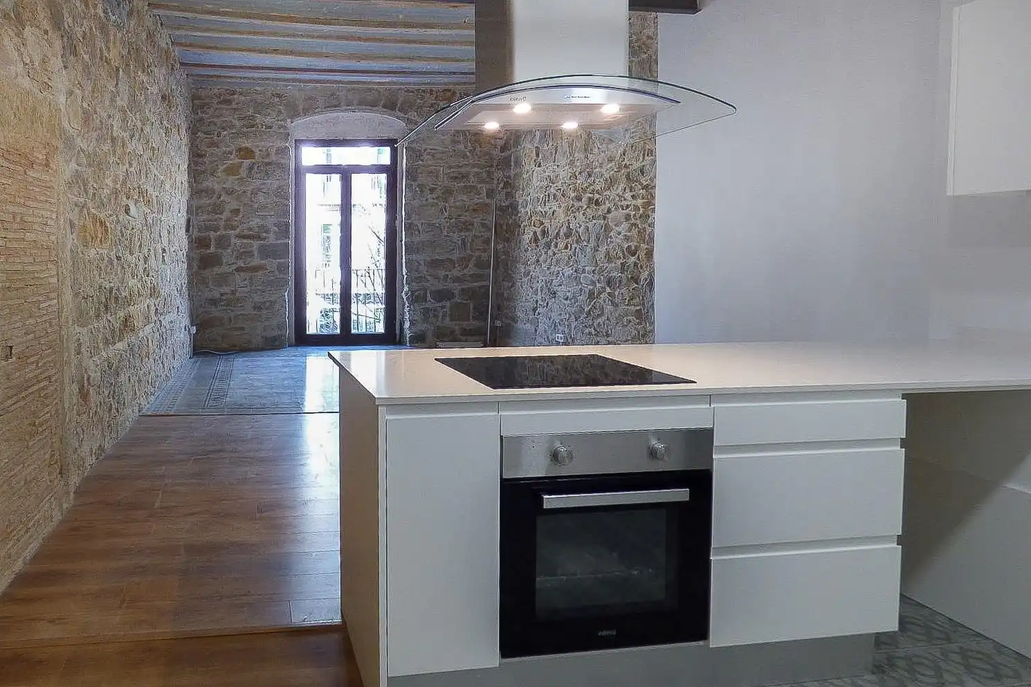 Apartments for rent in Centre - Barri Vell