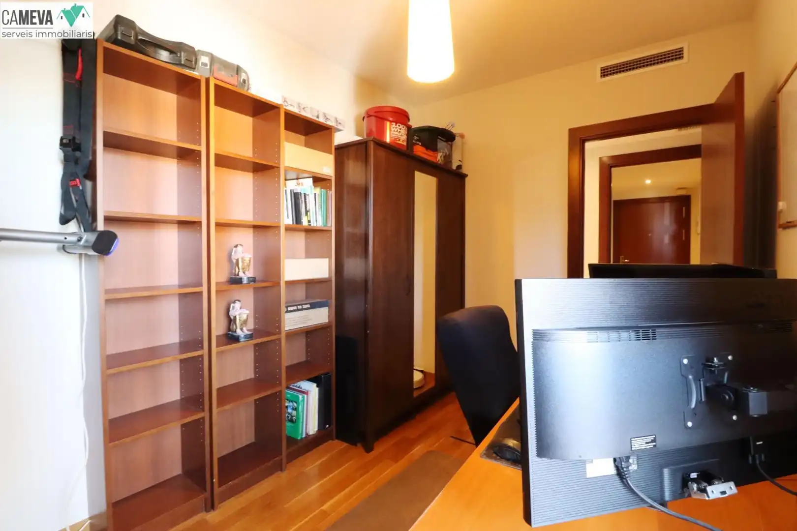 Piso en venta en Sabadell con Calefacción, Trastero y Amueblado