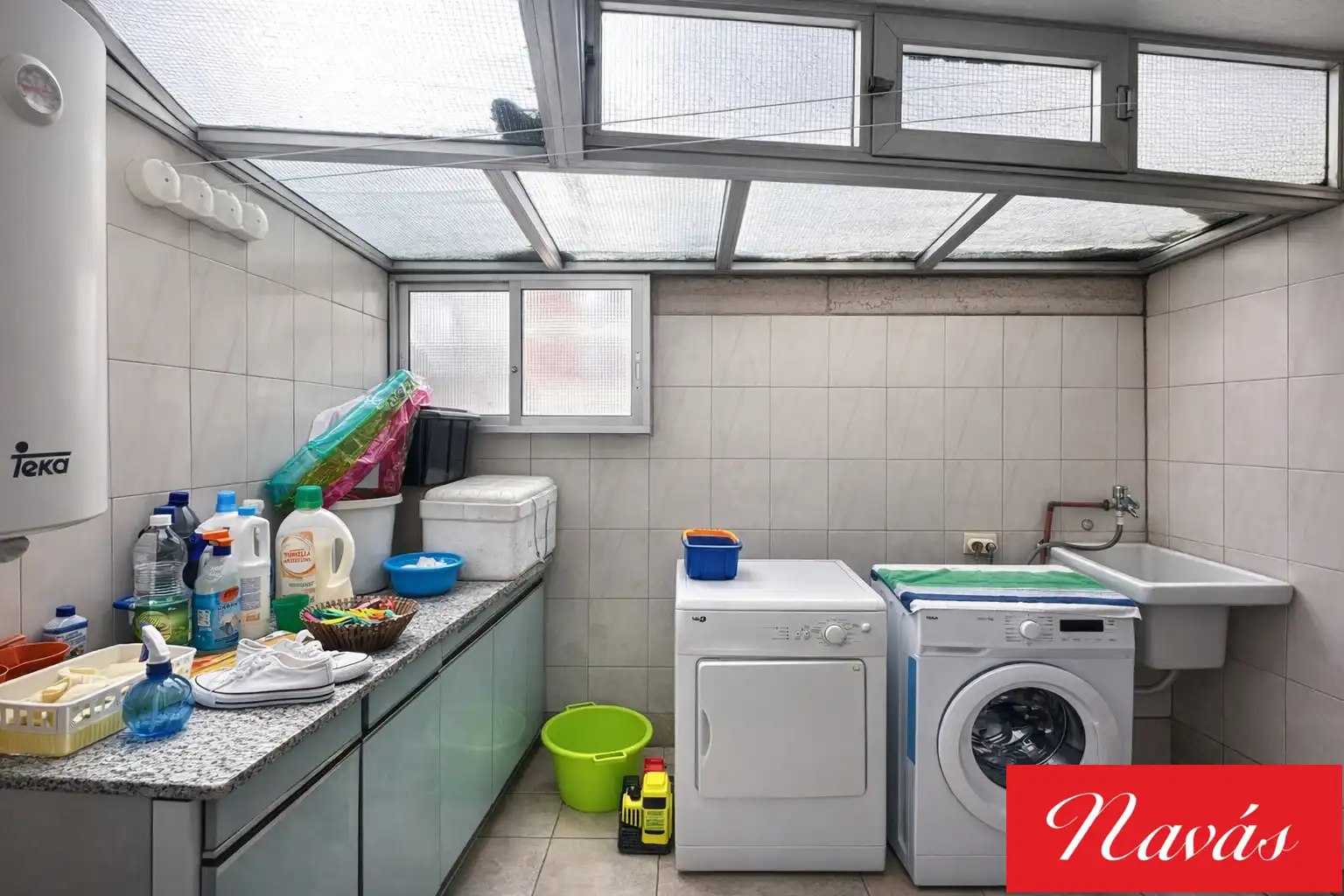 Kitchen of Flat for sale in Vigo   with Heating, Parquet flooring and Storage room