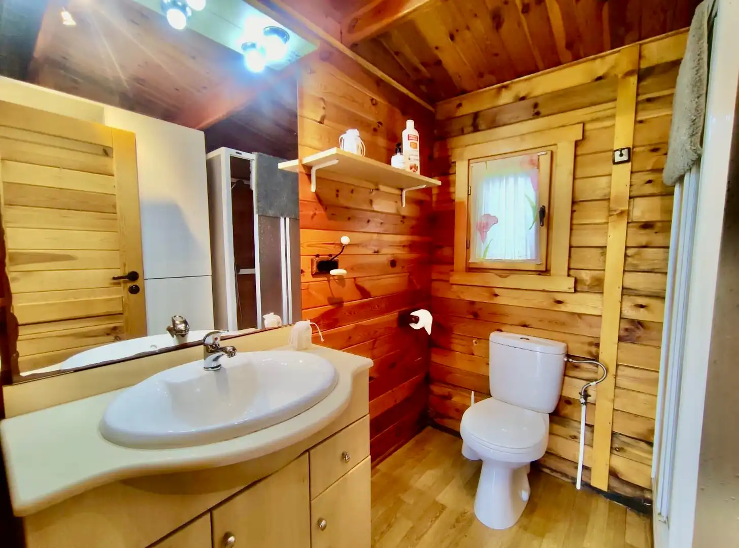 Baño de Casa o chalet en venta en Barreiros con Calefacción, Jardín privado y Parquet