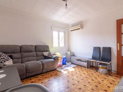 Living room of Flat for sale in  Madrid Capital  with Air Conditioner