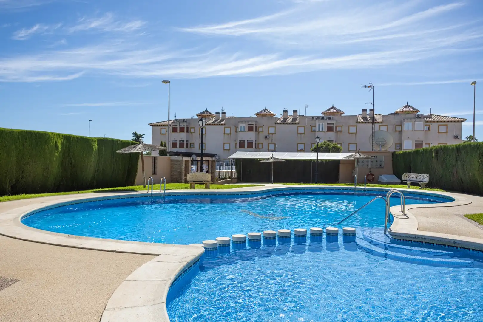 Swimming pool of Detached homes for sale in Orihuela  with Air Conditioner, Private garden and Terrace