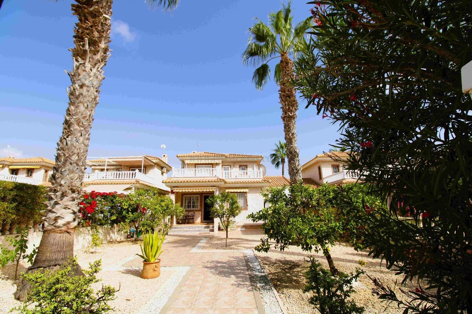 House or chalet for sale in Lomas de Cabo Roig - Los Dolses