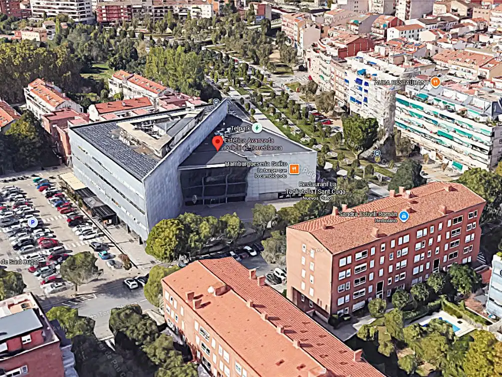 Vista exterior de Oficina en venda en Sant Cugat del Vallès amb Aire condicionat, Calefacció i Internet