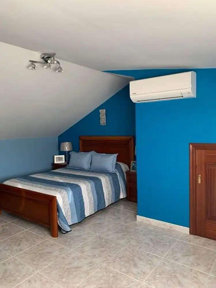 Dormitori de Casa o xalet en venda en Muros amb Aire condicionat, Calefacció i Jardí privat