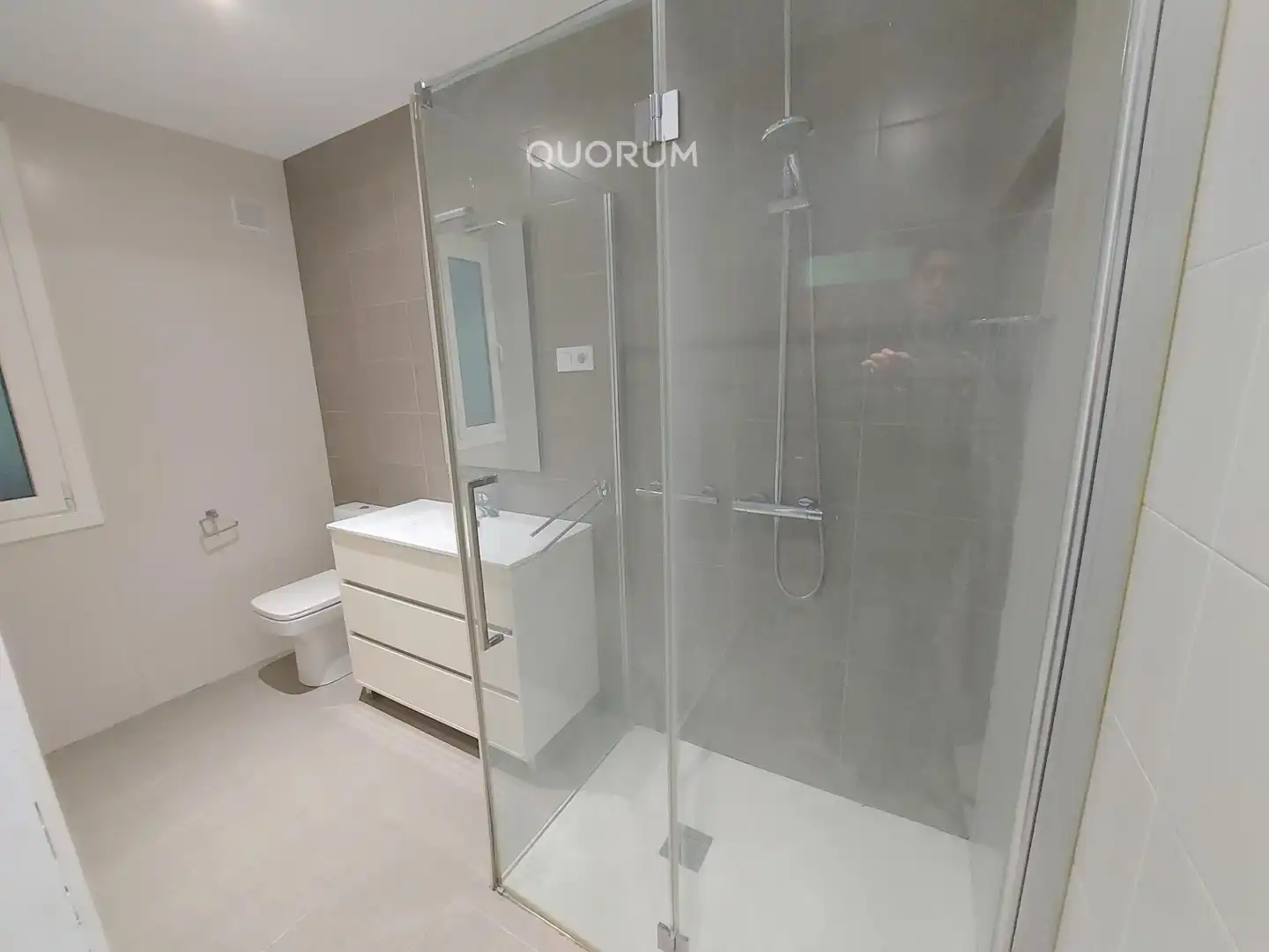 Badezimmer von Wohnung zum Verkauf in Bilbao 