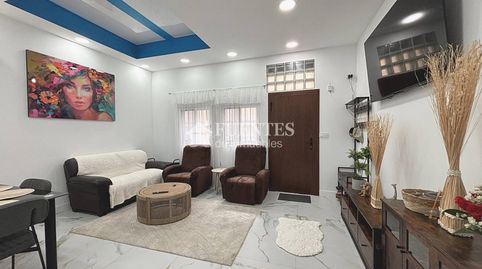 Foto 3 de Piso en venta en Calle Cronista Viravens, Carolinas Bajas, Alicante / Alacant