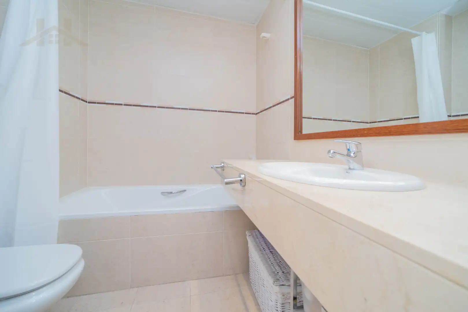 Baño de Piso en venta en Zona Monte El Pilar