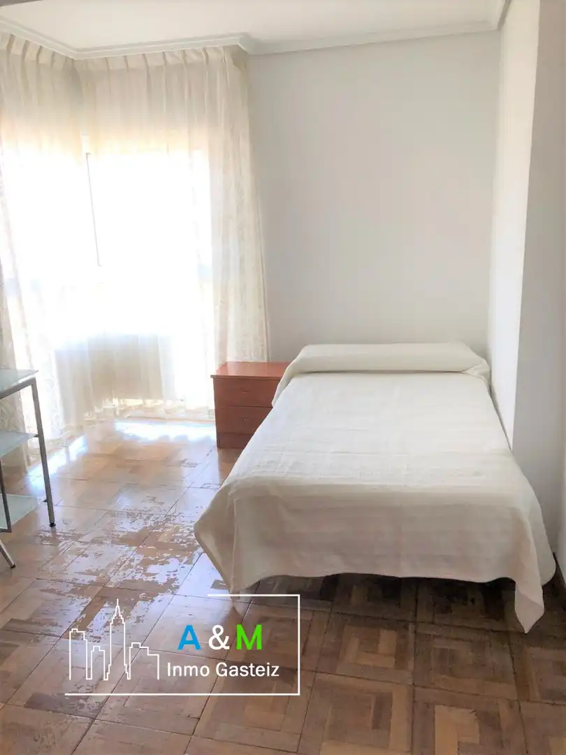 Flat for rent in JOSE ATXOTEGI, Gazalbide