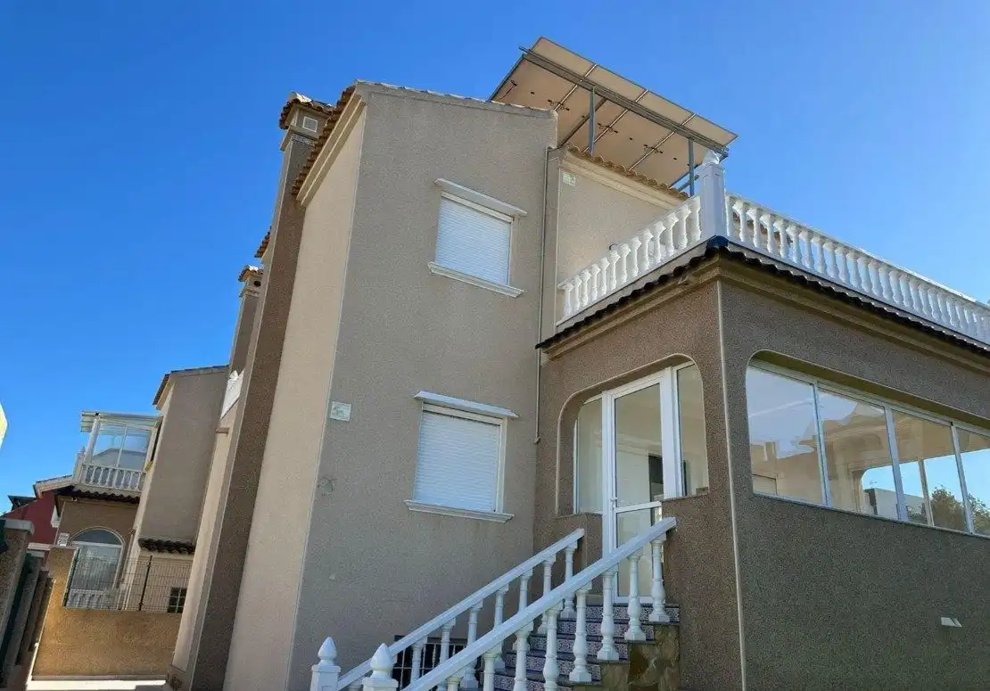 Villa con piscina in vendita a Orihuela Costa, imagen 2