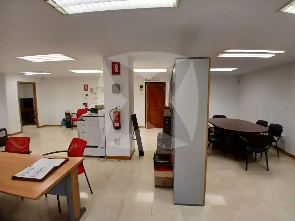 Oficina amb ascensor en venda a Avenida Sinforiano Madroñero, imagen 7