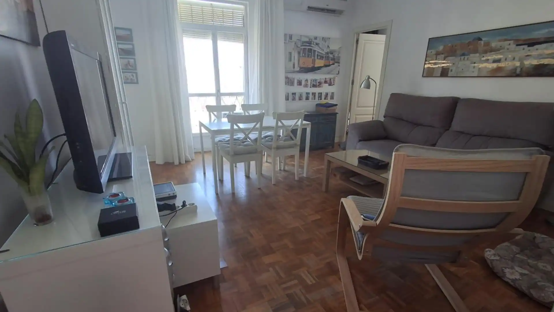 Sala de estar de Piso en venta en  Cádiz Capital con Aire acondicionado
