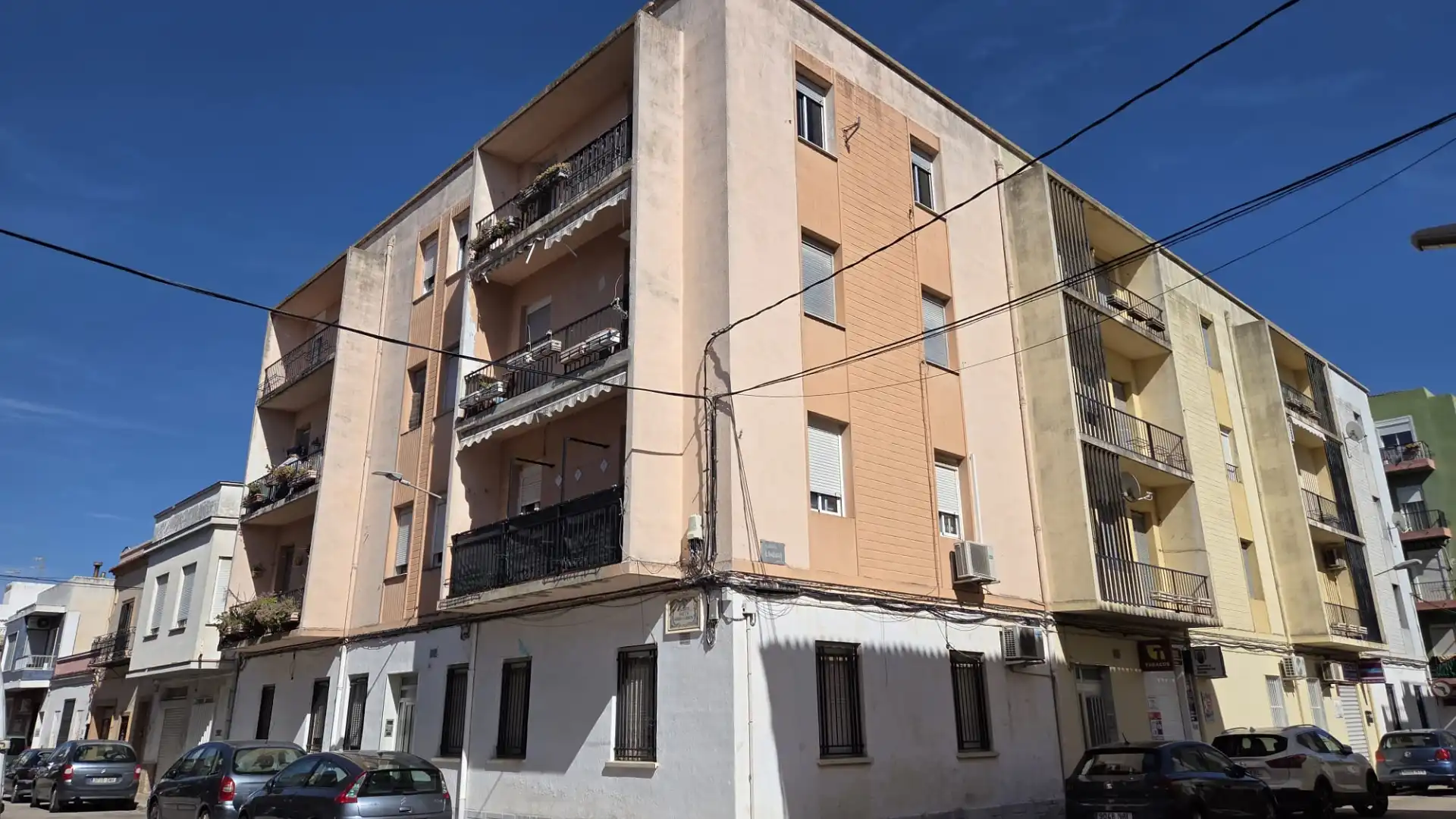 Vista exterior de Pis en venda en Almoines amb Terrassa i Traster