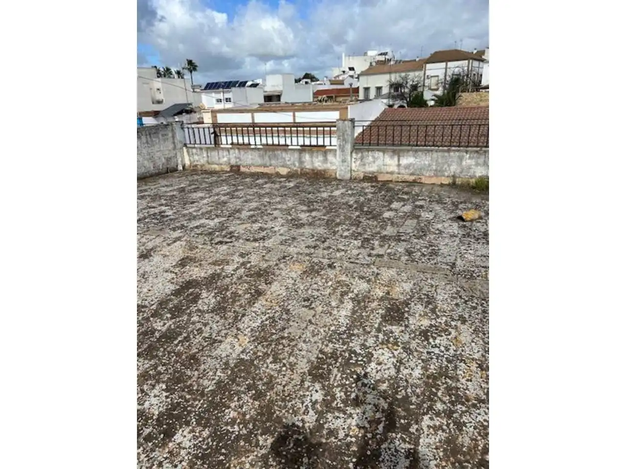 Houses for sale in Tomares  with Terrace, Storage room and Balcony